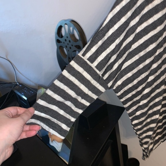 PLUS Size Gray Striped Boxy Slub Tunic Top - Picture 8 of 11